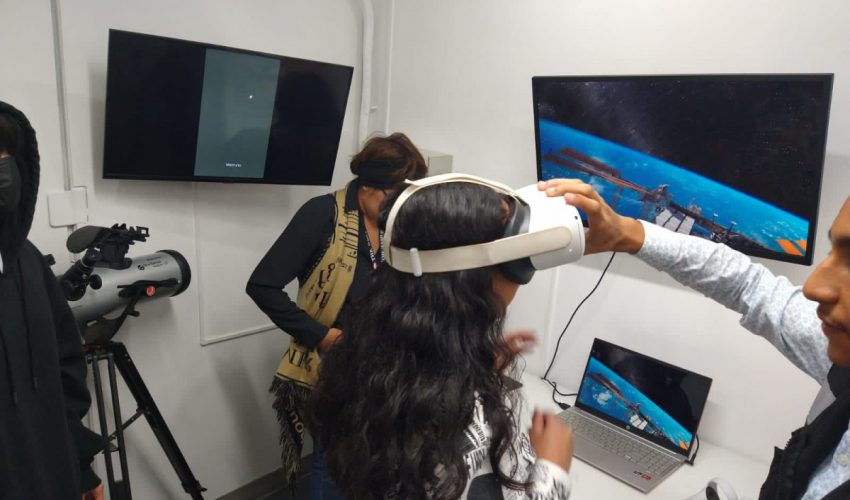 Alumnos participaron en la feria vocacional de la preparatoria José Vasconcelos