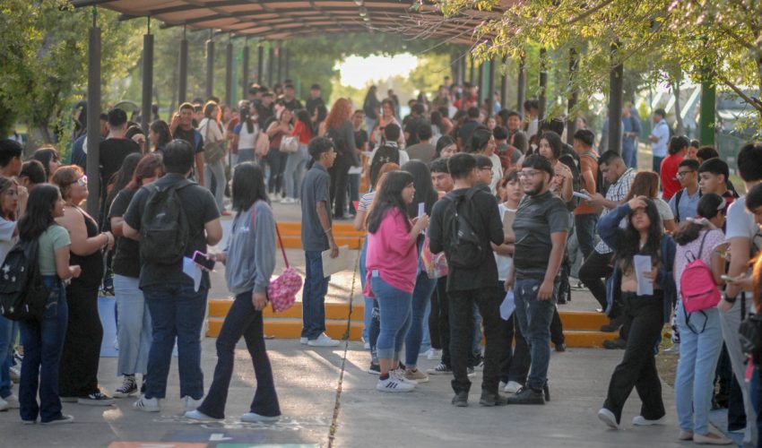 Presentan examen Ceneval aspirantes a ingresar a la UT de Nuevo Laredo